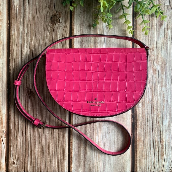 Kate Spade Luna Croc Embossed Crescent Crossbody Festive Pink - Picture 1 of 12